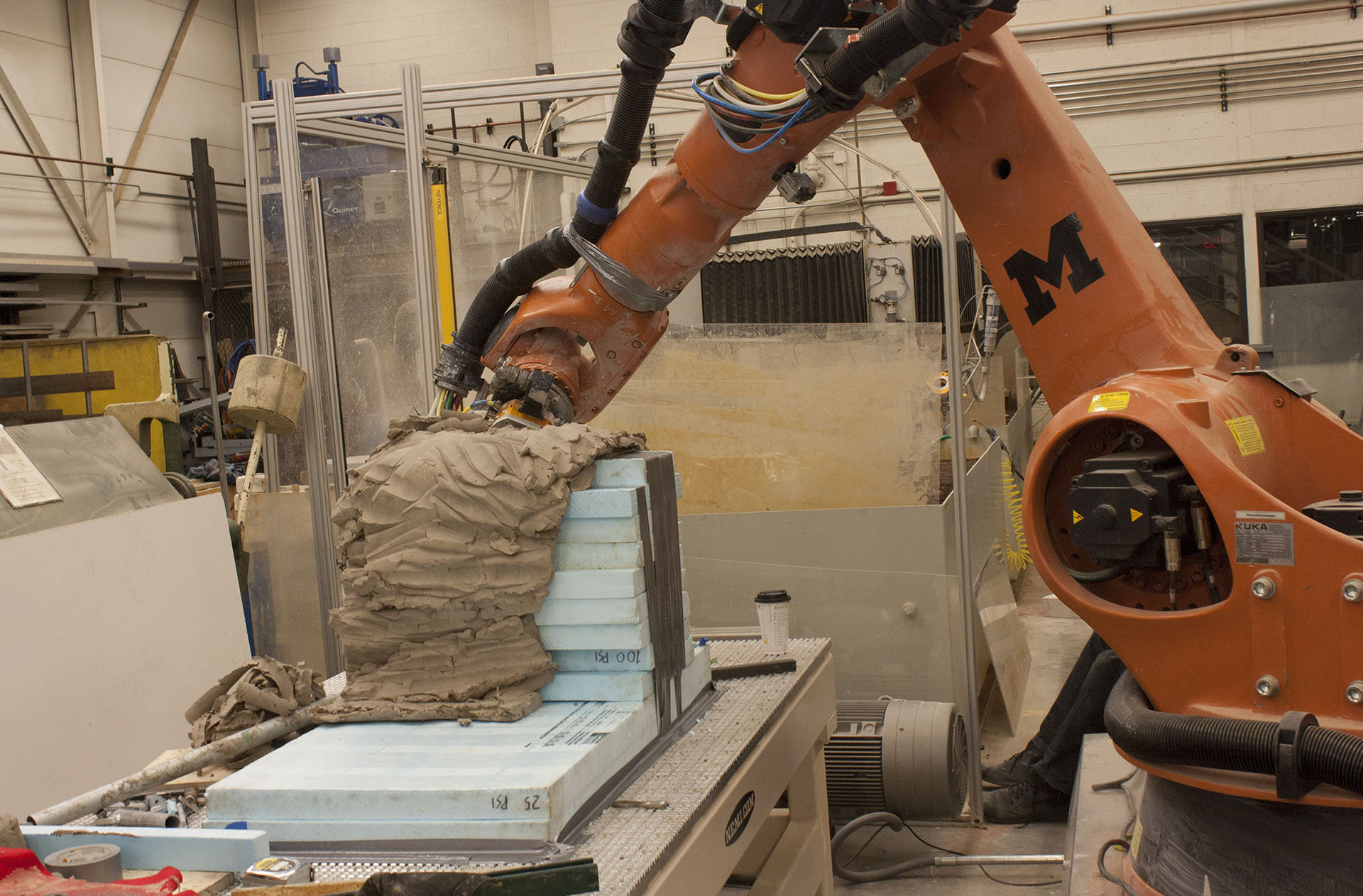 robot cutting clay project robosculpt